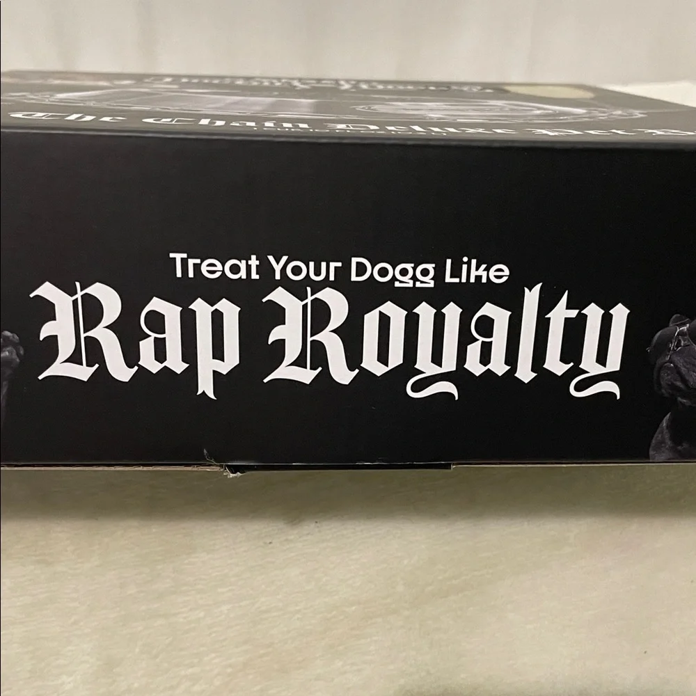 Snoop Dogg Chain Design Pet Bowl
